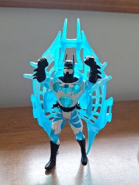 Ice Blade Batman, Val Kilmer Batman Action Figure with Wing Accessory 1995
